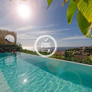 Casas Da Vargem Shared Swimming Pool By An Island Ferienhaus